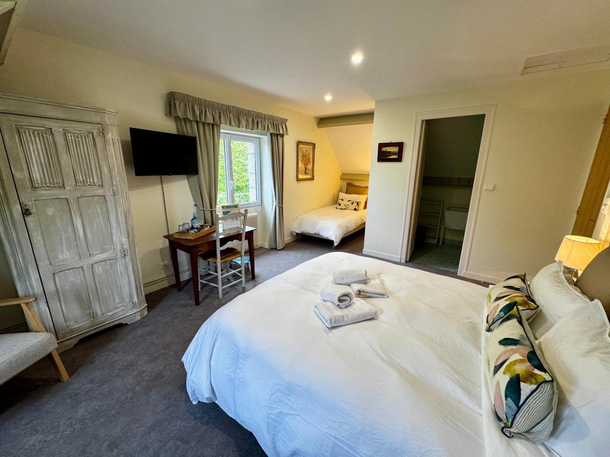 Les Vieilles Digues Bed & Breakfast 2*