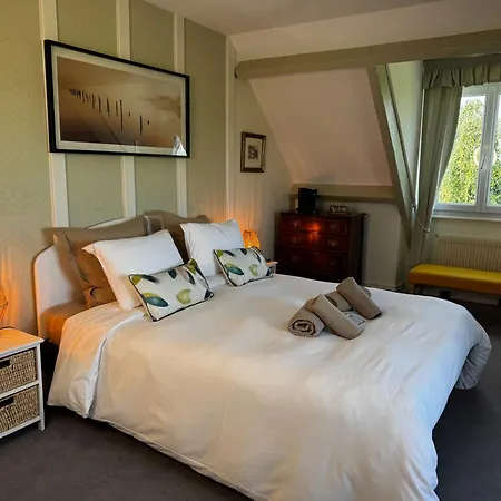 Les Vieilles Digues Bed & Breakfast Beauvoir  Exterior photo